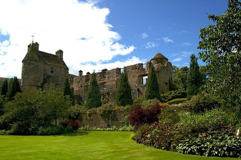 the falkland palace garden