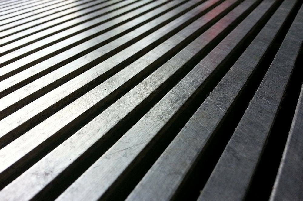 Drainage gaps closeup